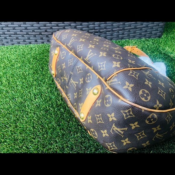 Authentic Louis Vuitton. - Picture 13 of 15